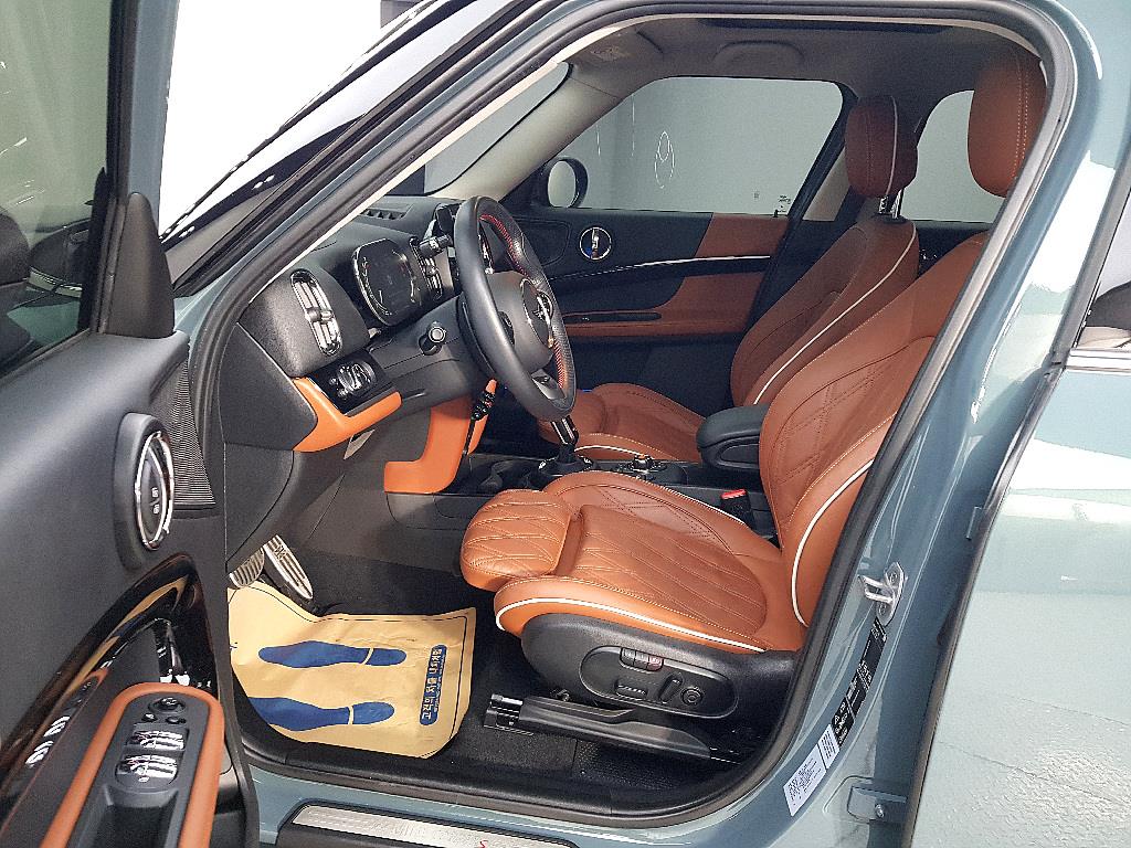 Mini Countryman - Vista 8