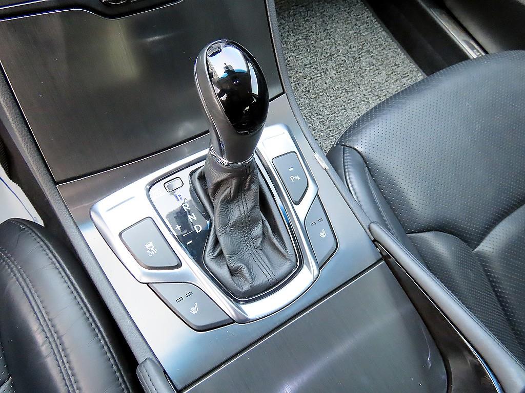 HYUNDAI Grandeur - Vista 9