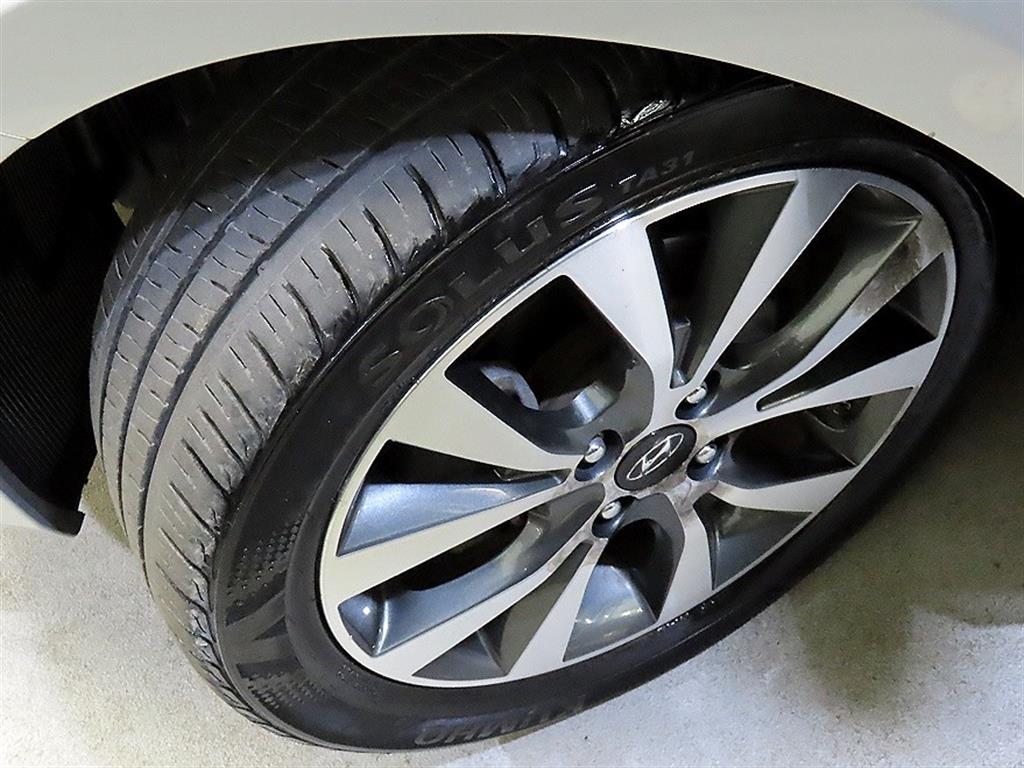 HYUNDAI Accent 2016 Gris - Importación desde Corea - HF Imports Iquique - Foto 18