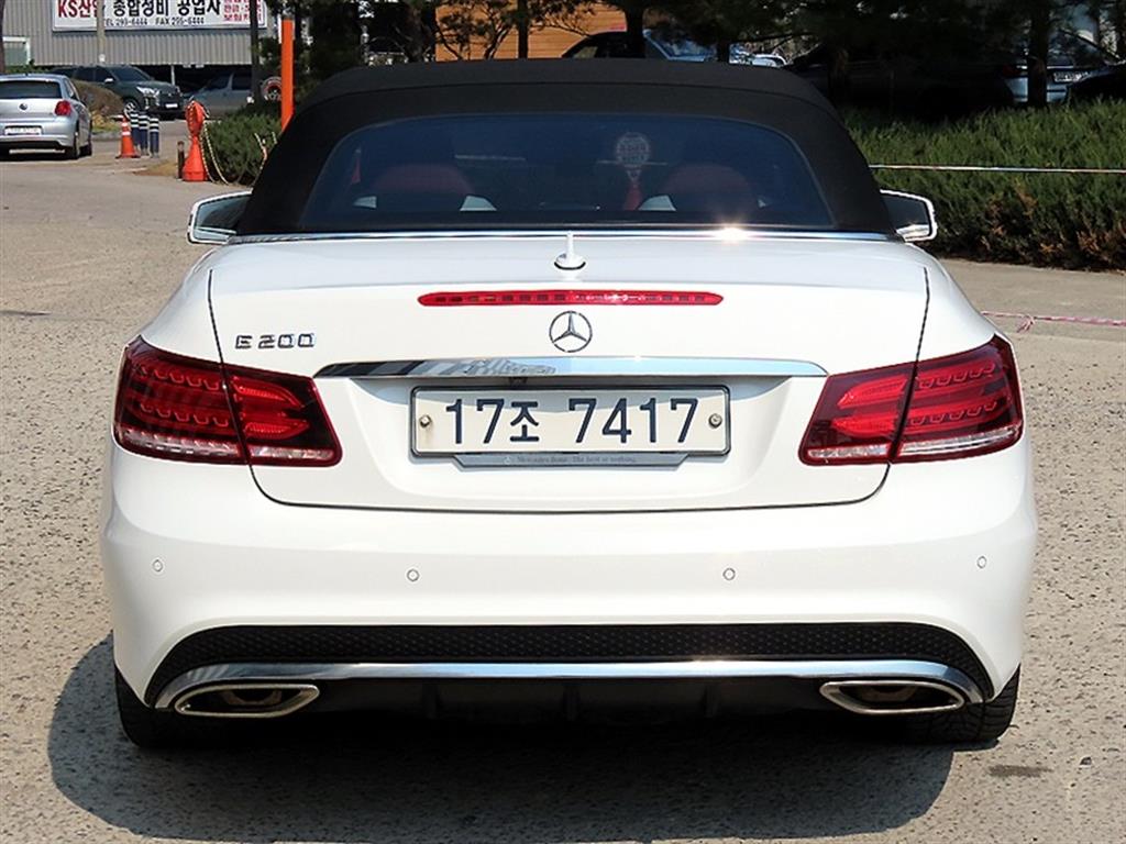 Mercedes Benz E class - Vista 4