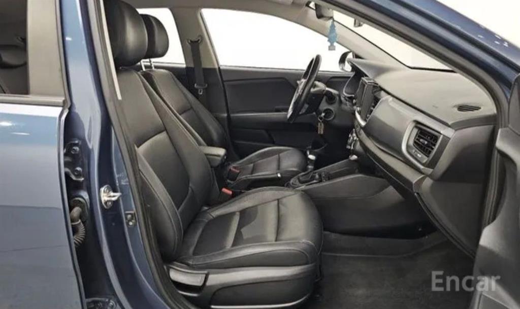 KIA Stonic - Vista 11