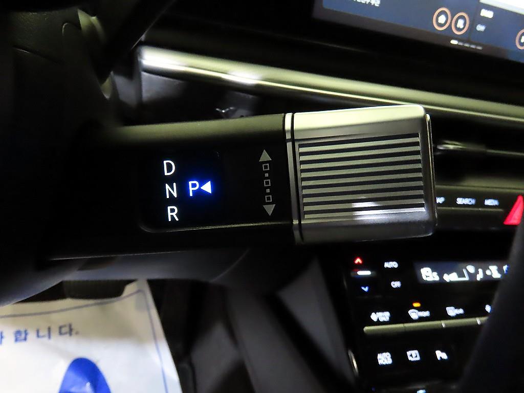 HYUNDAI Grandeur - Vista 12