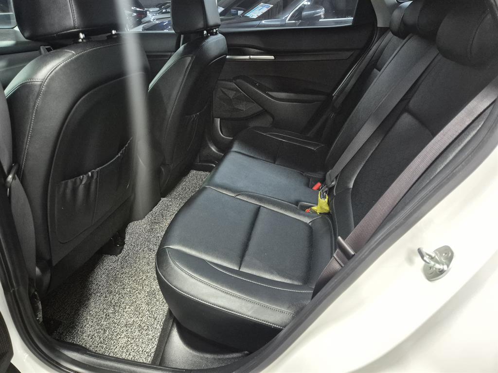 KIA Seltos 2024 Blanco - Importación desde Corea - HF Imports Iquique - Foto 17