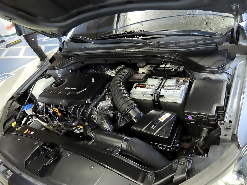 HYUNDAI Avante 2016 Gris - Importación desde Corea - HF Imports Iquique - Foto 18