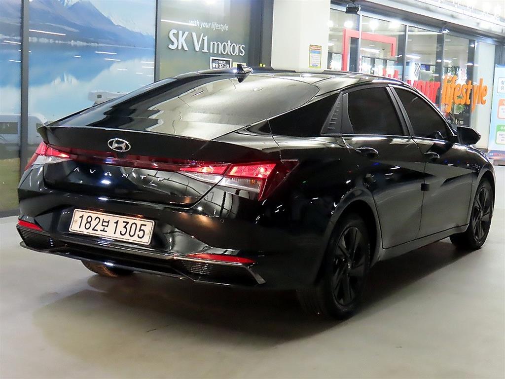 HYUNDAI Avante - Vista 4