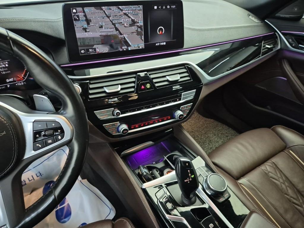 BMW 5 Series - Vista 11