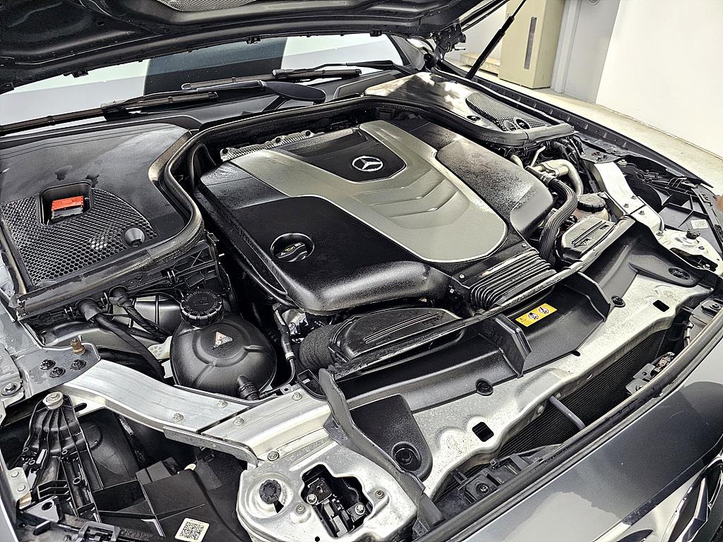 Mercedes Benz E class - Vista 6