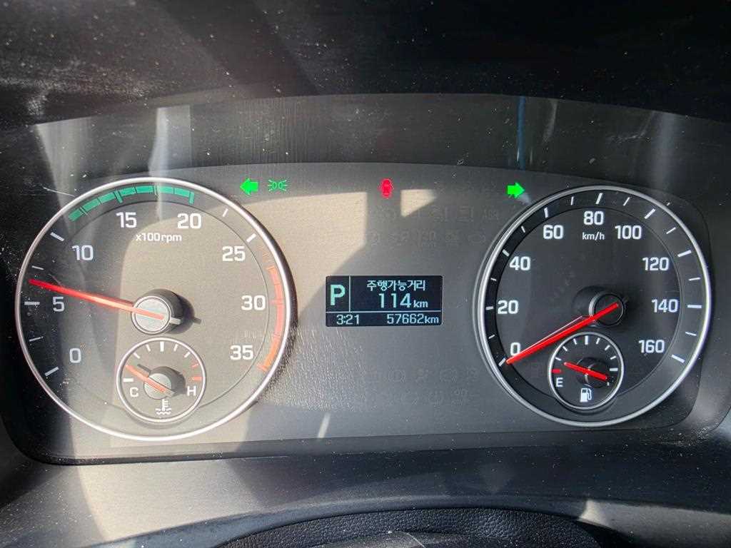 medium and large cargo truck 2021 Blanco - Importación desde Corea - HF Imports Iquique - Foto 13