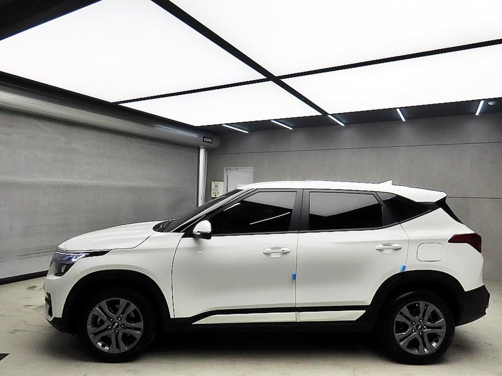 KIA Seltos - Vista 4