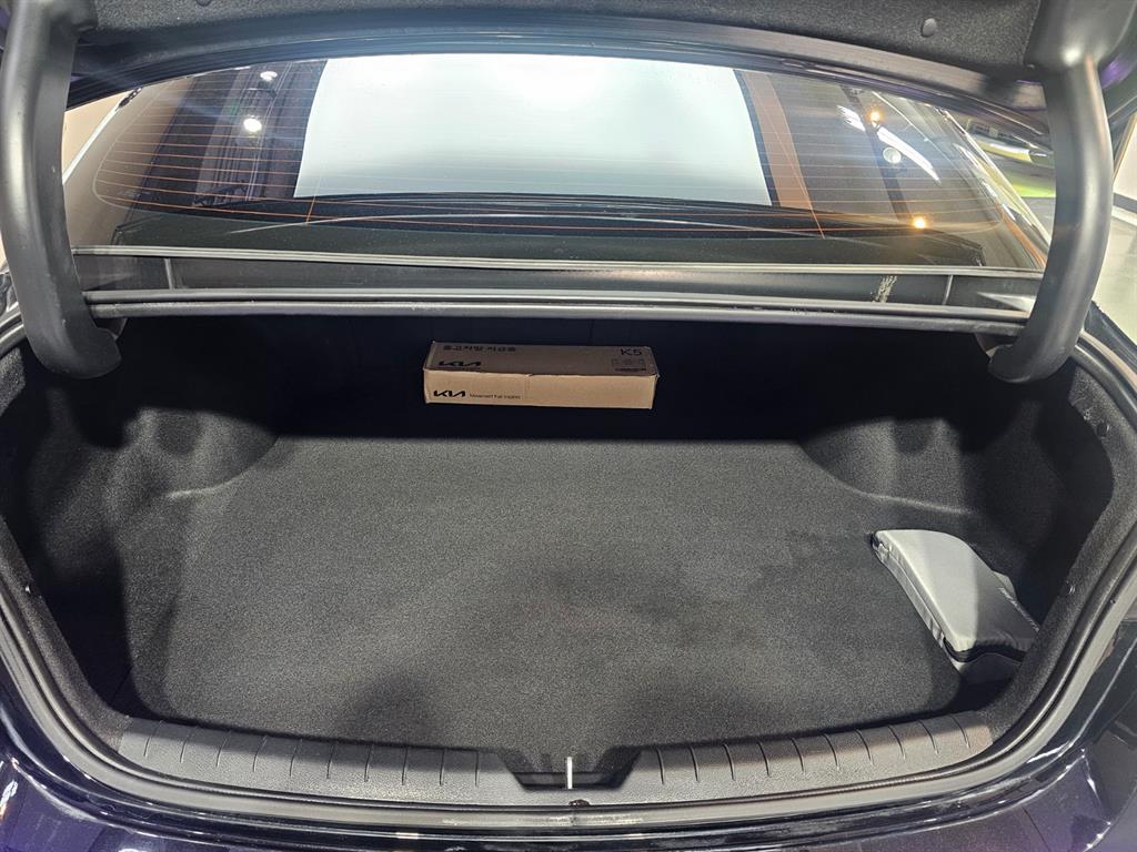 KIA K5 2022 Negro - Importación desde Corea - HF Imports Iquique - Foto 13
