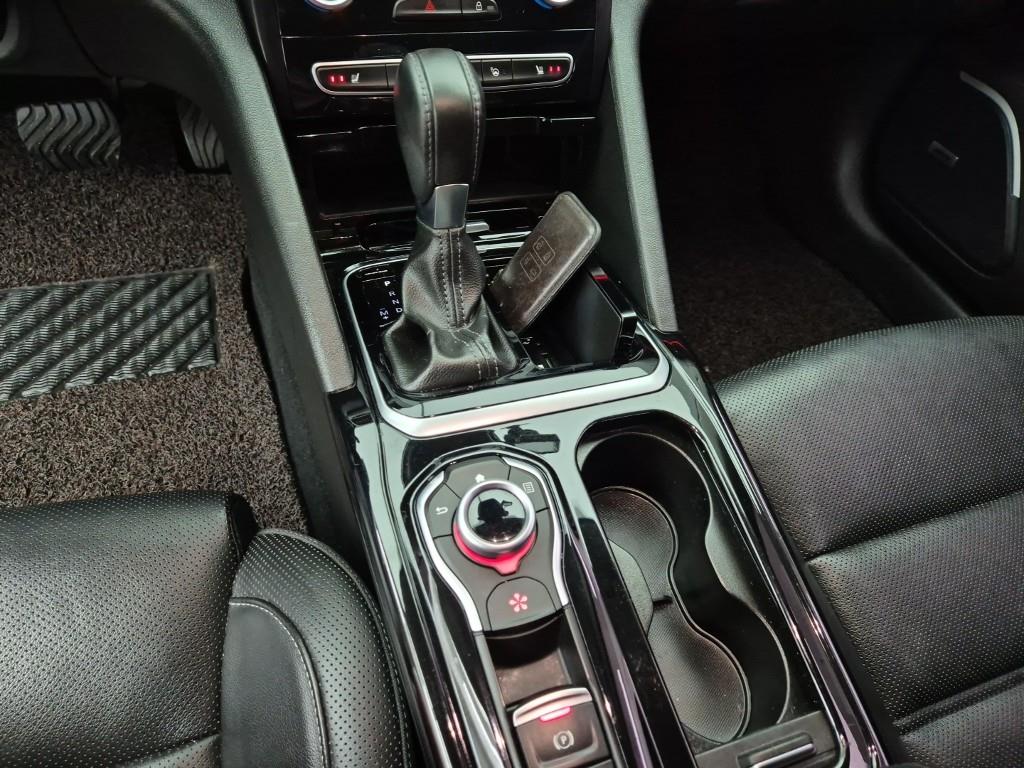 SAMSUNG SM6 - Vista 8