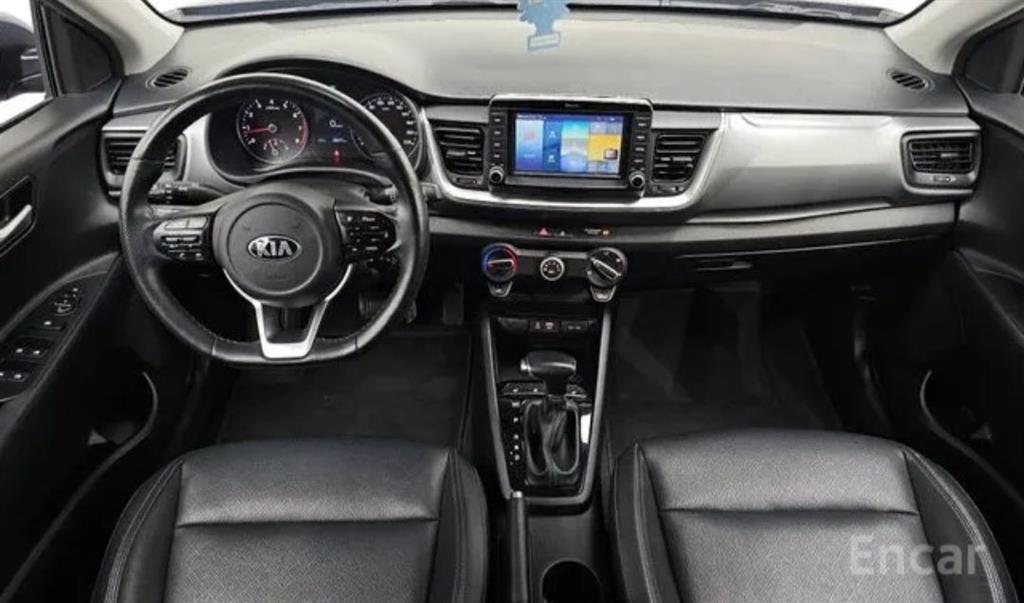 KIA Stonic - Vista 7