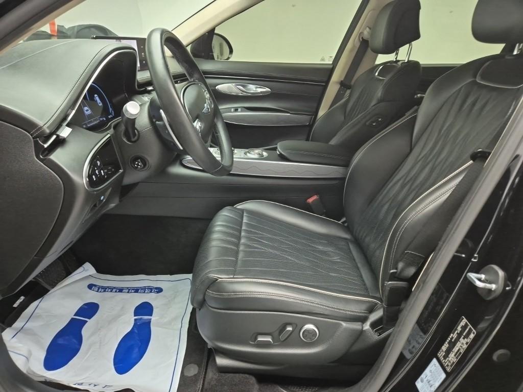 Genesis GV70 - Vista 11