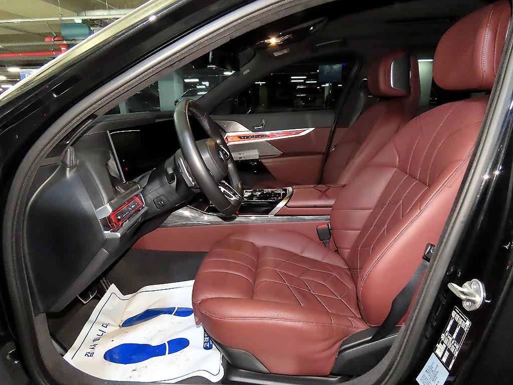 BMW 7 Series - Vista 6