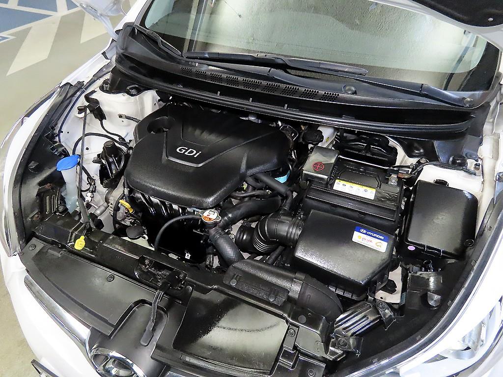 HYUNDAI Avante 2014 Blanco - Importación desde Corea - HF Imports Iquique - Foto 18