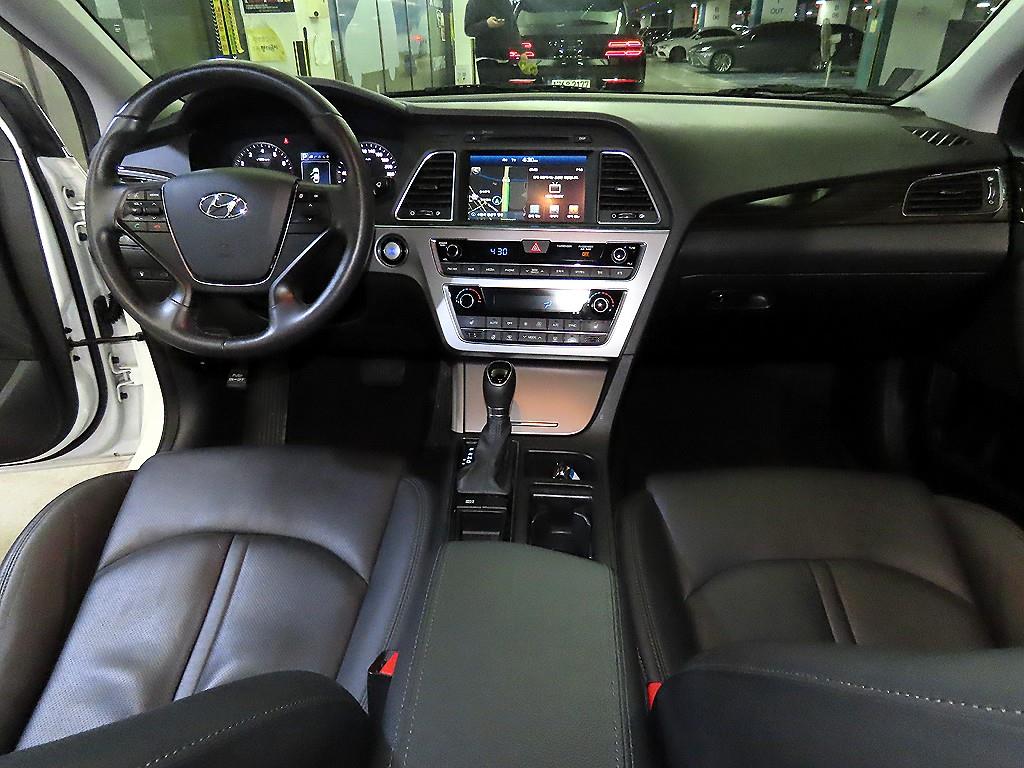 HYUNDAI Sonata - Vista 10