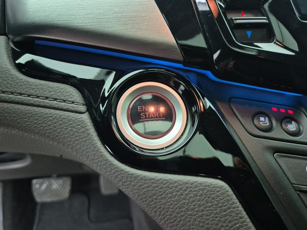 Honda Odyssey 2018 Gris - Importación desde Corea - HF Imports Iquique - Foto 17