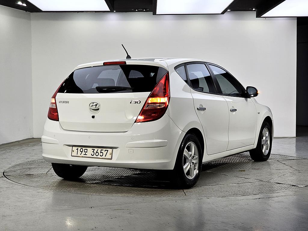 HYUNDAI i30 - Vista 6