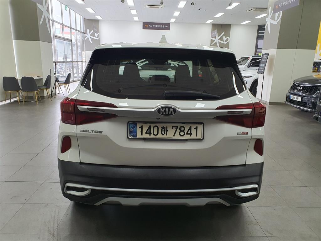 KIA Seltos - Vista 3