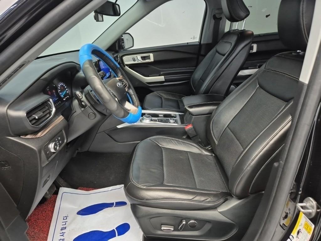 Ford Explorer - Vista 11