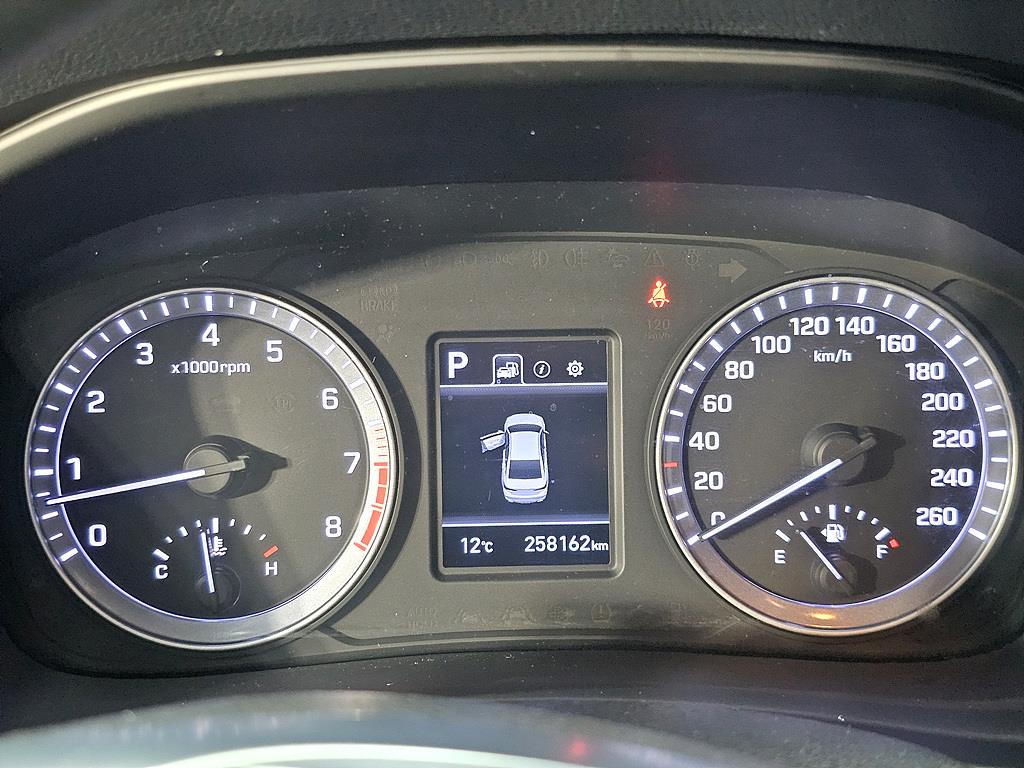 HYUNDAI Sonata - Vista 7