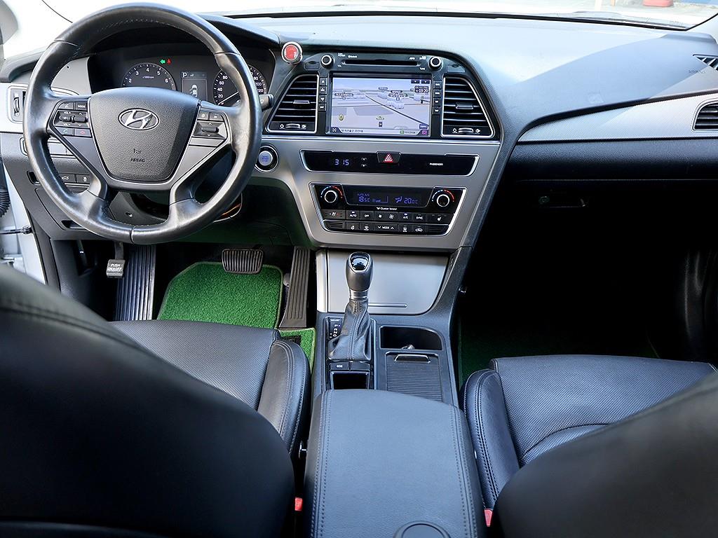 HYUNDAI Sonata - Vista 9