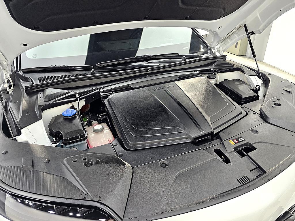 Genesis GV60 - Vista 6