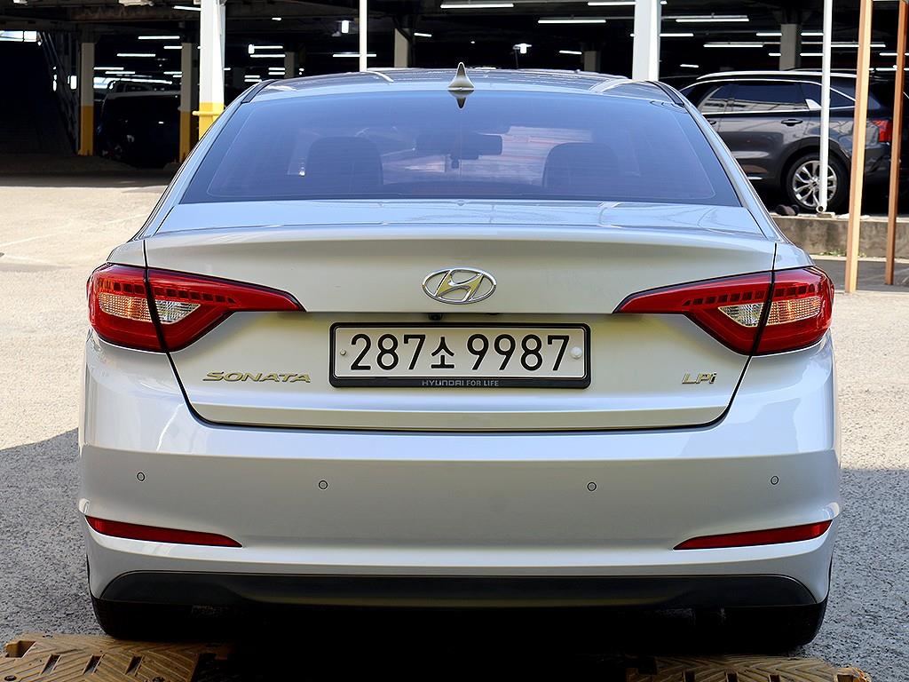 HYUNDAI Sonata - Vista 5