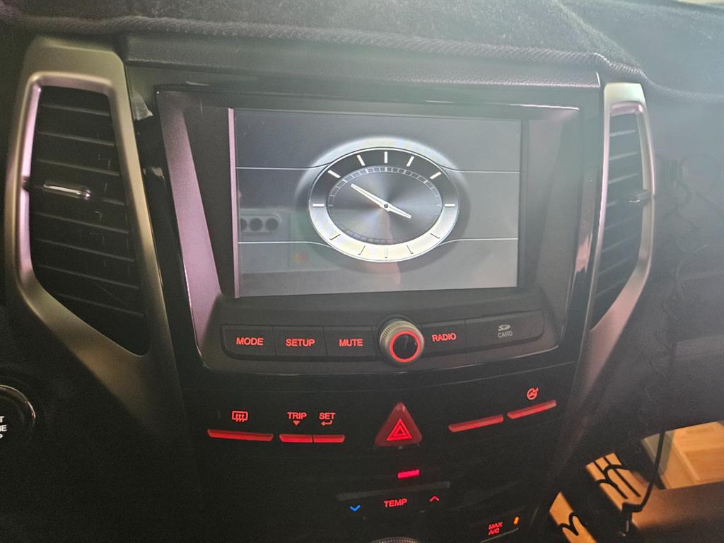 Ssangyong Tivoli - Vista 10