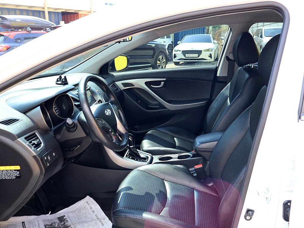 HYUNDAI Avante 2015 Blanco - Importación desde Corea - HF Imports Iquique - Foto 12