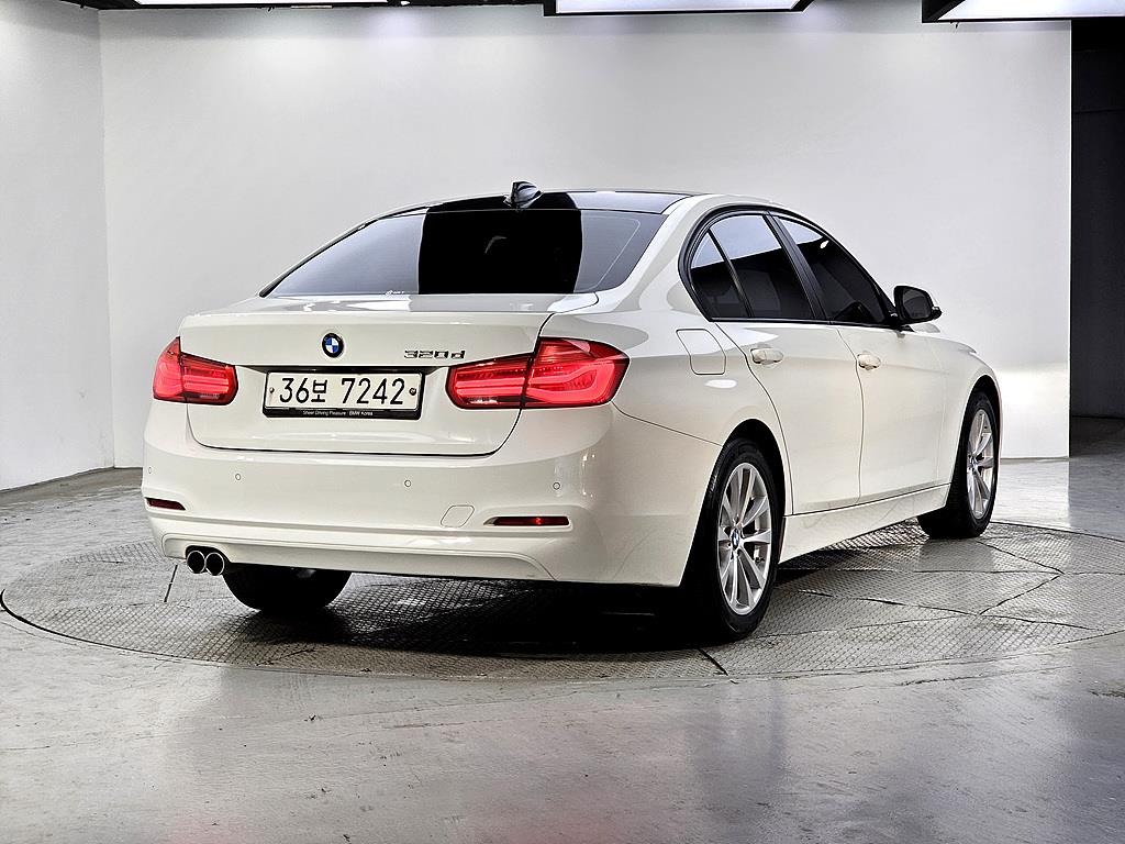 BMW 3 series - Vista 4