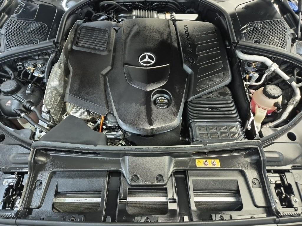 Mercedes Benz S Class - Vista 5