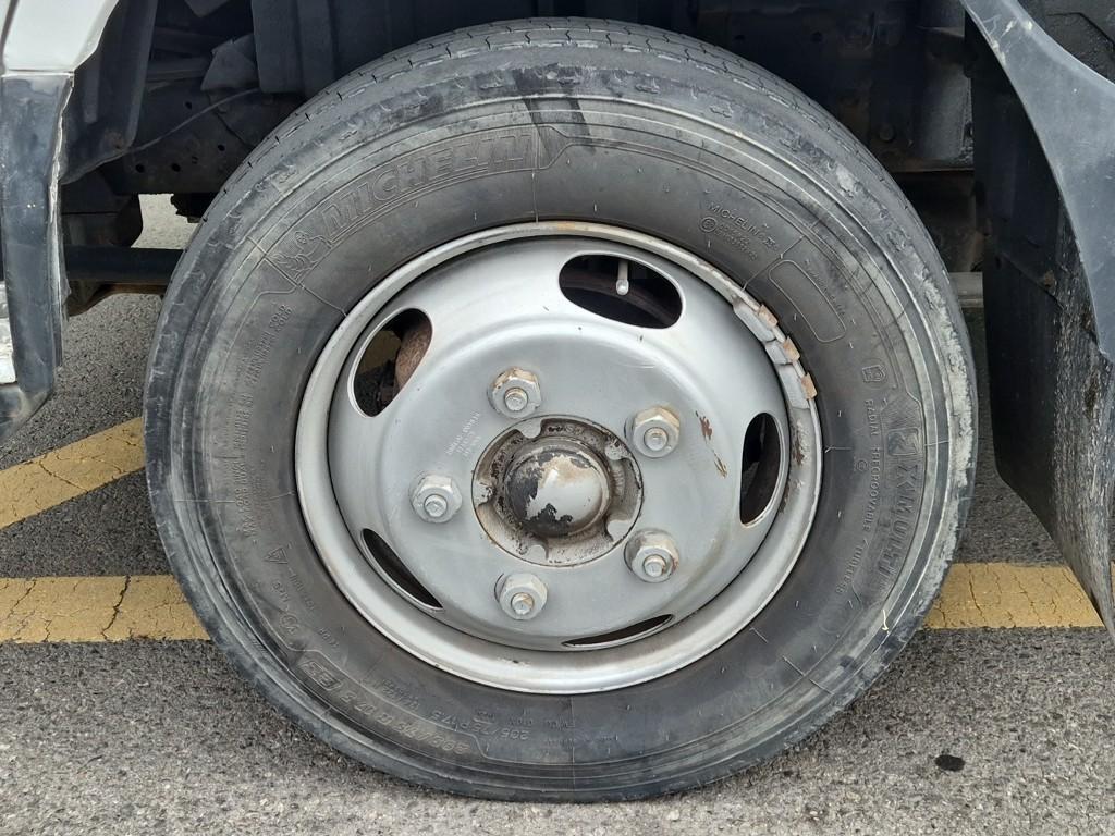 medium and large cargo Cargo 2014 Blanco - Importación desde Corea - HF Imports Iquique - Foto 16