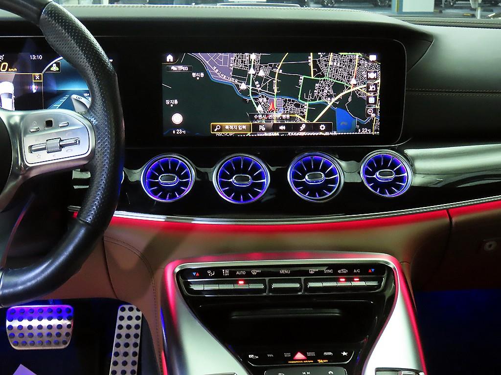 Mercedes Benz AMG GT - Vista 11