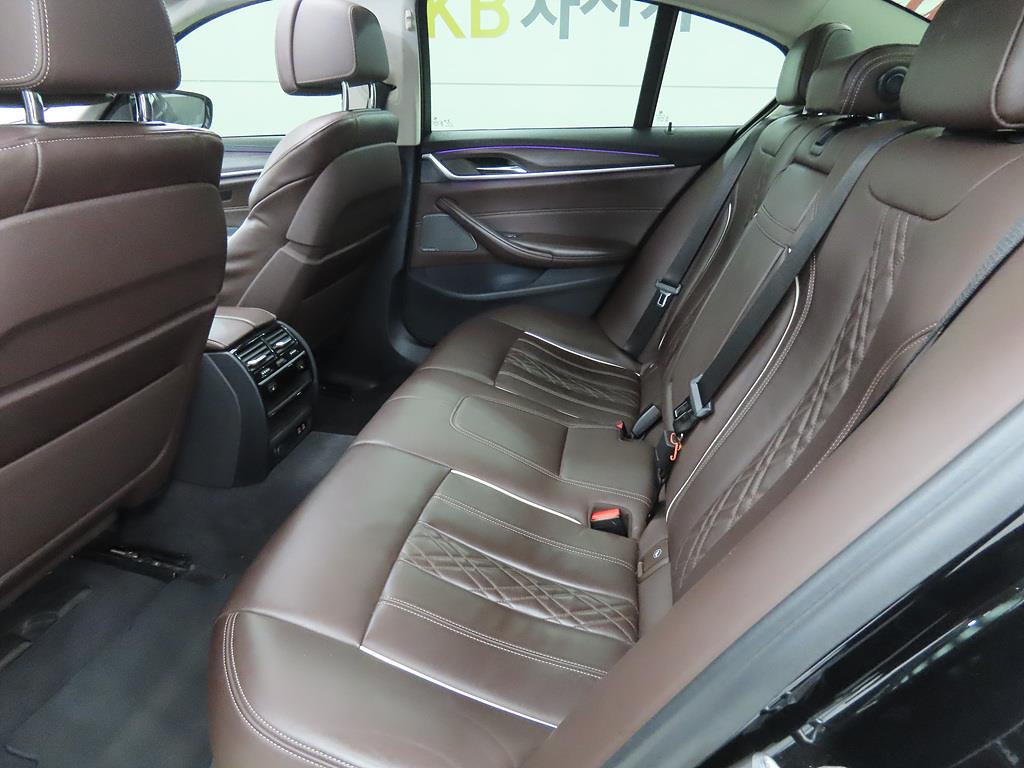 BMW 5 Series - Vista 7