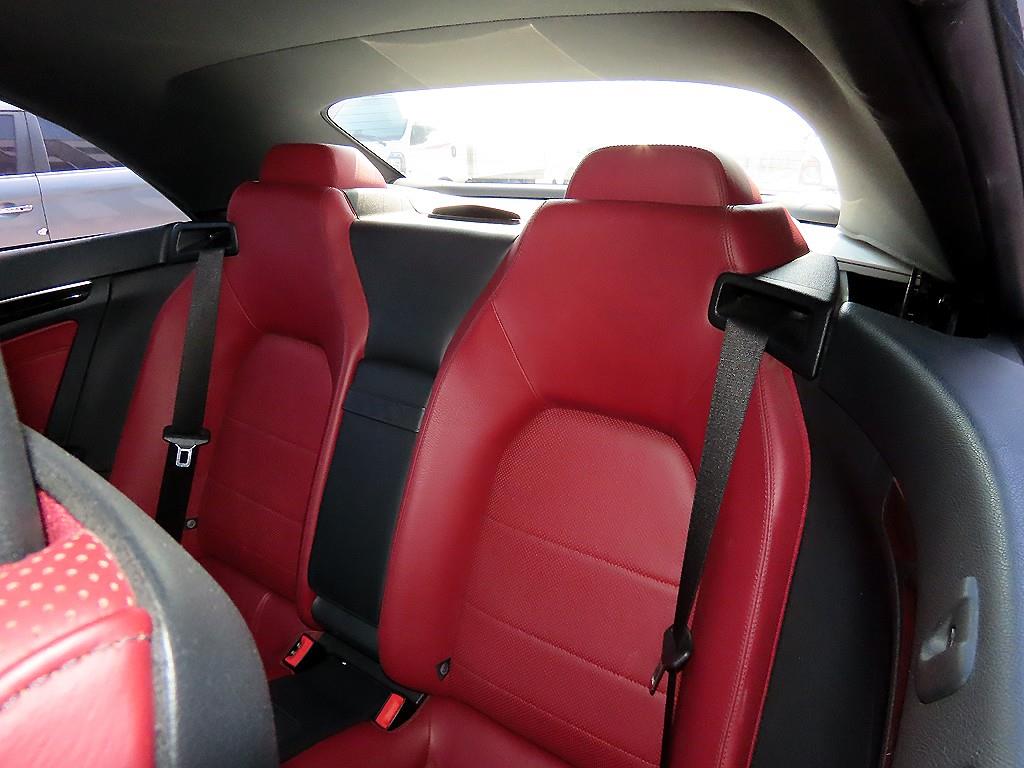 Mercedes Benz E class - Vista 11