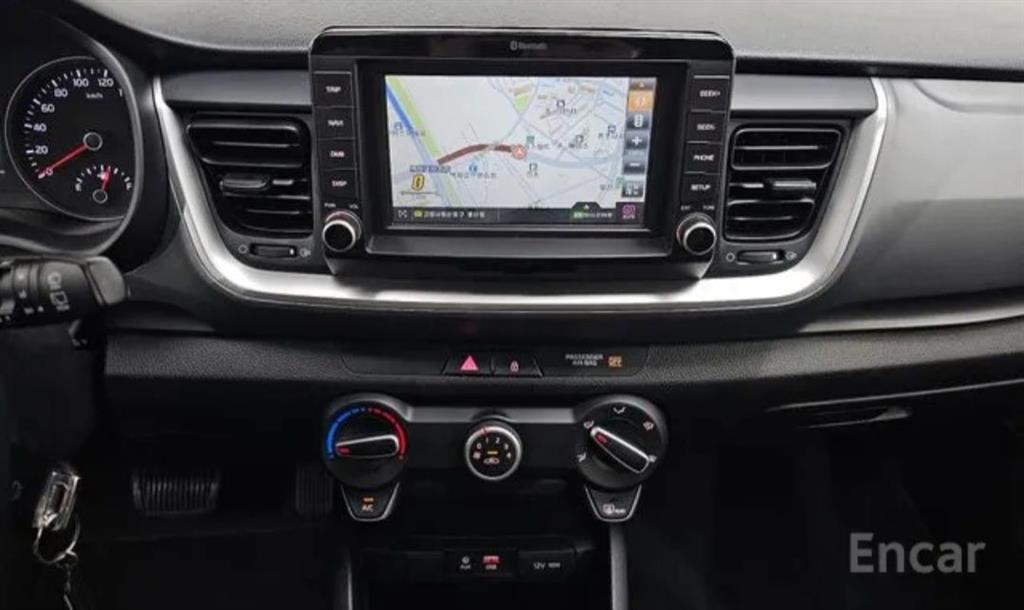 KIA Stonic 2018 Azul - Importación desde Corea - HF Imports Iquique - Foto 14