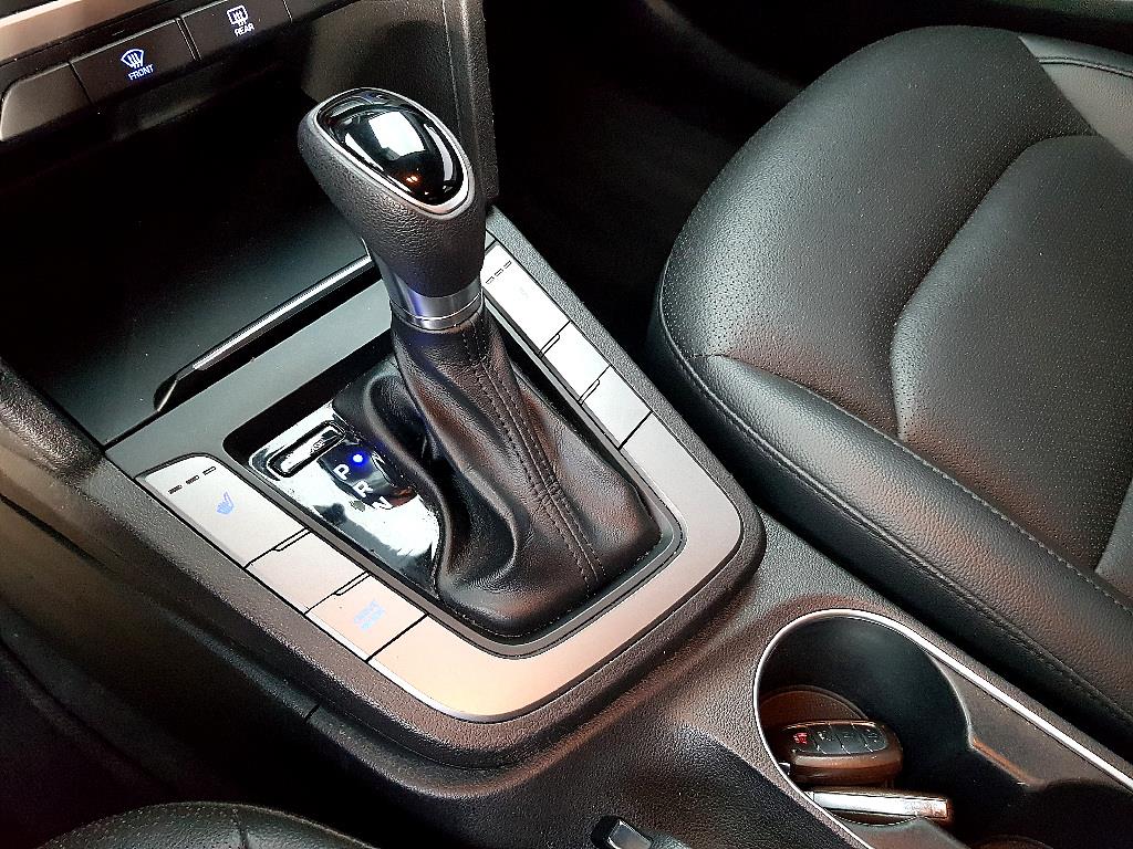 HYUNDAI Avante 2018 Blanco - Importación desde Corea - HF Imports Iquique - Foto 13