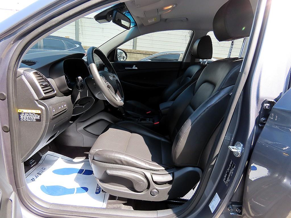 HYUNDAI Tucson - Vista 5