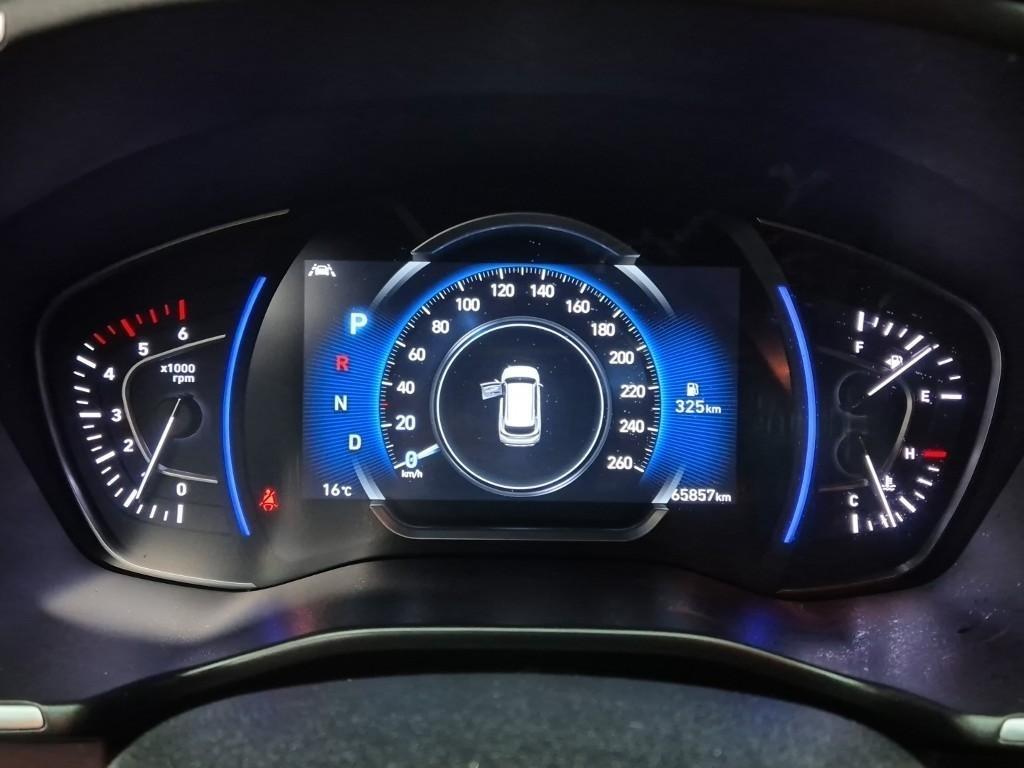 HYUNDAI Santa Fe - Vista 6