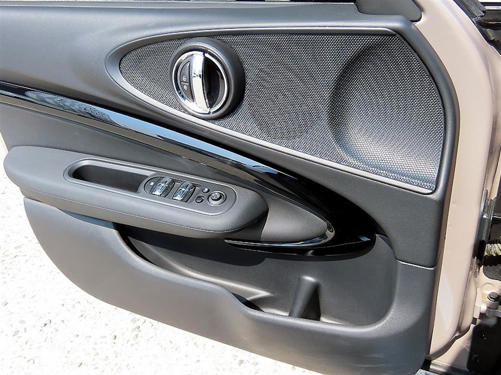 Mini Clubman - Vista 11