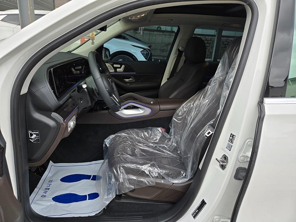 Mercedes Benz GLE Class - Vista 5