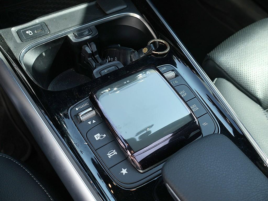 Mercedes Benz EQA 2022 Gold color - Importación desde Corea - HF Imports Iquique - Foto 11