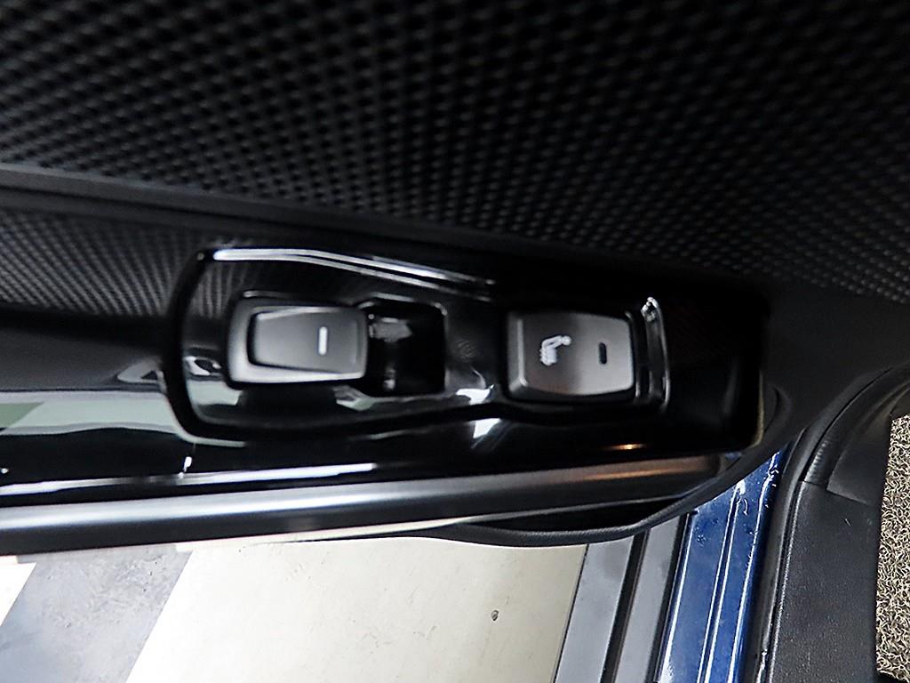 Ssangyong Tivoli - Vista 12