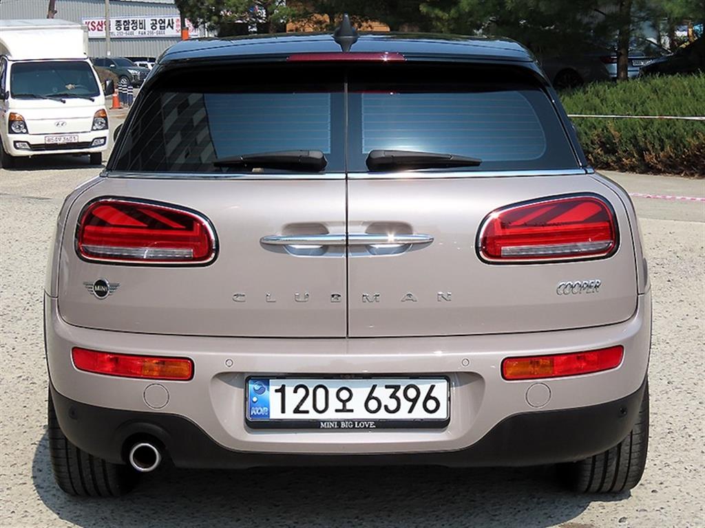 Mini Clubman - Vista 4