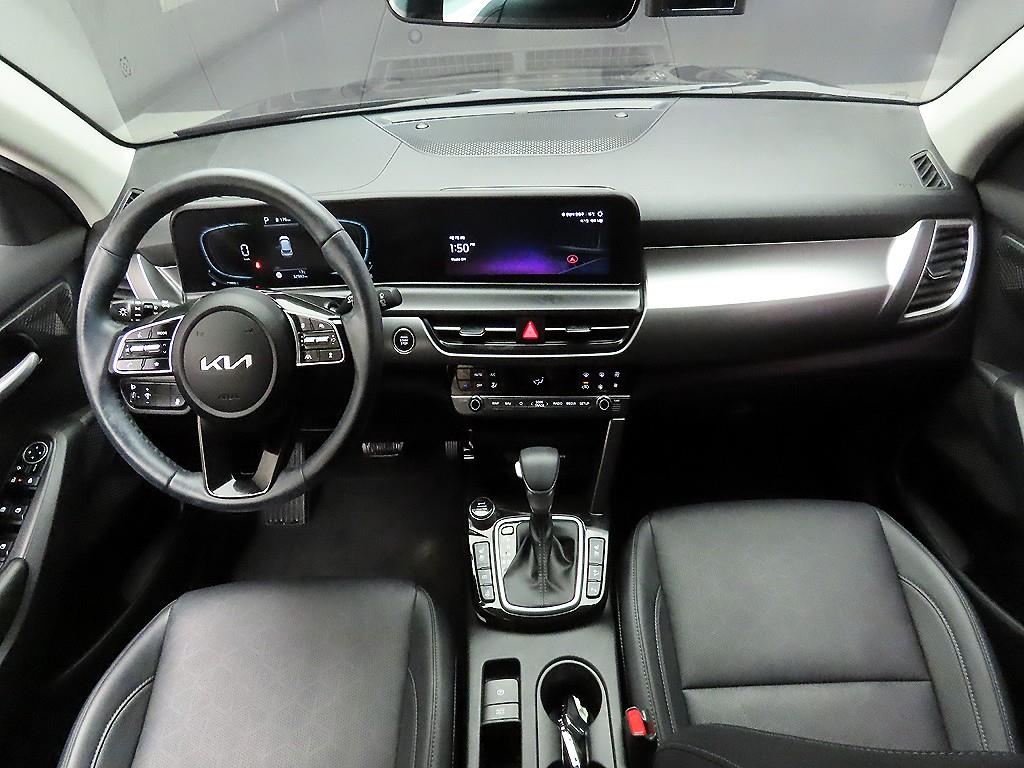 KIA Seltos - Vista 8