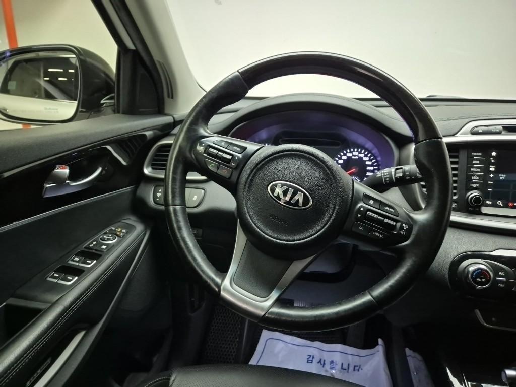 KIA Sorento - Vista 9