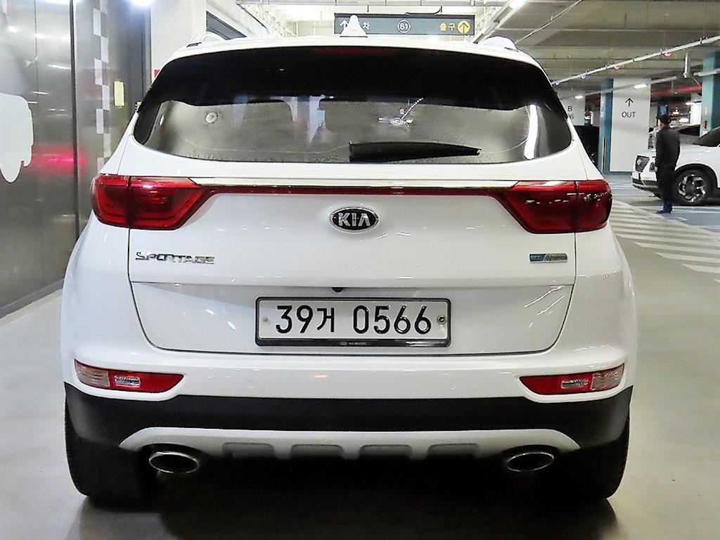 KIA Sportage - Vista 5