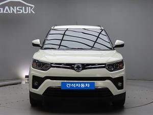 Ssangyong Tivoli - Vista 2