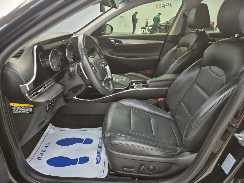 HYUNDAI Grandeur - Vista 11